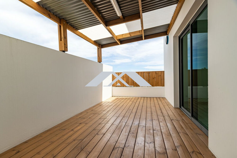Location Appartement Magnifique Duplex de type F3 dernier étage avec terrasse Vue Me Saint-pierre