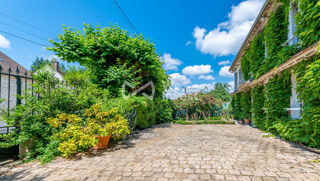  Maison � vendre 9 pi�ces 300 m�