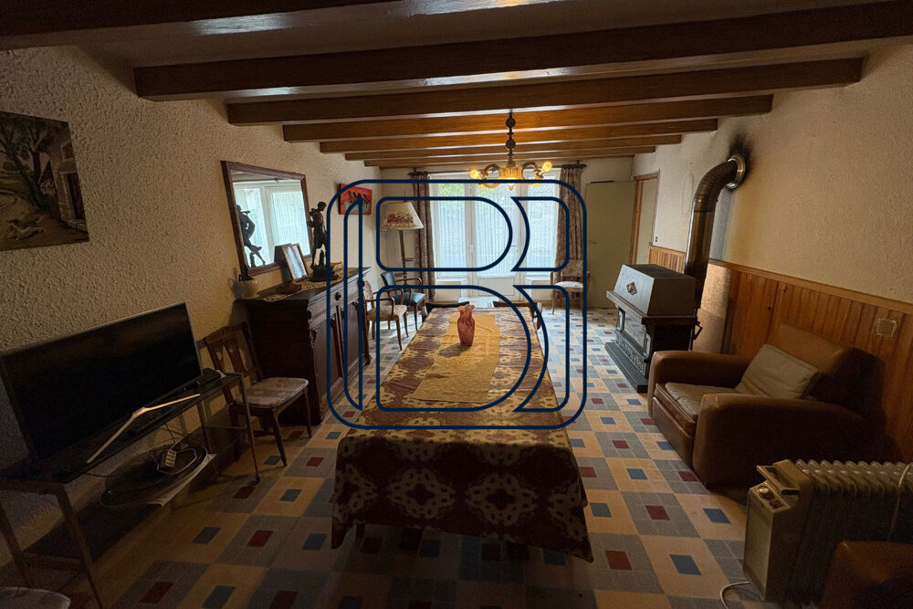 Vente Maison MAISON D'HABITATION DE VILLAGE AVEC GARAGE ET JARDIN NON ATTENAN Fournols