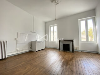  Immeuble à vendre 1 m² Blaye