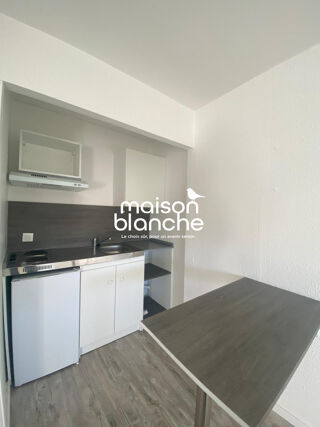  Appartement à louer 2 pièces 40 m²