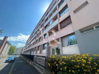  Appartement à louer 3 pièces 74 m²