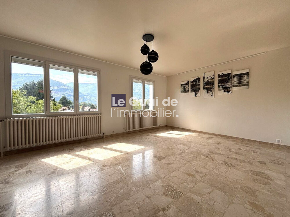 Vente Maison Grande maison entièrement rénovée – Terrain 687 m² Saint-Égrève