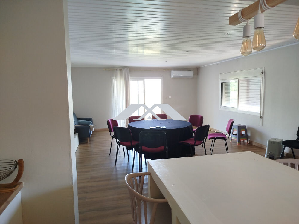 Rare à Sainte-Marie : maison avec 2 logements T4, vue mer & mon