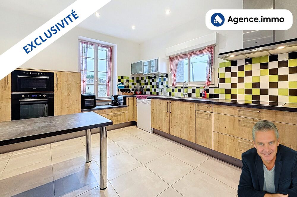Vente Maison Maison spacieuse 4 Chambres + Gite à renover + Grand Garage Saint-bonnet-sur-gironde