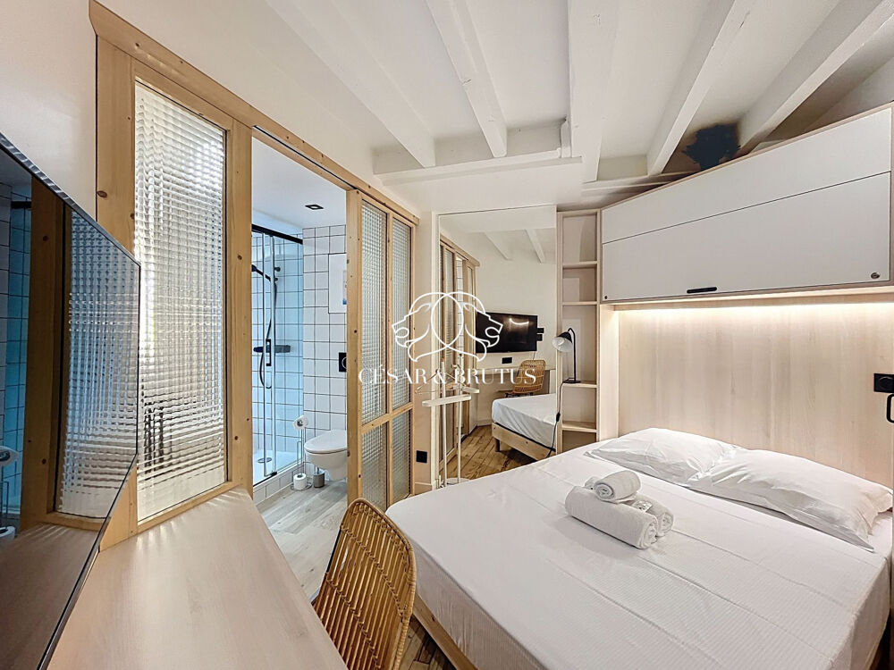 PUVIS DE CHAVANNE - CHAMBRE RENOVEE PAR ARCHITECTE