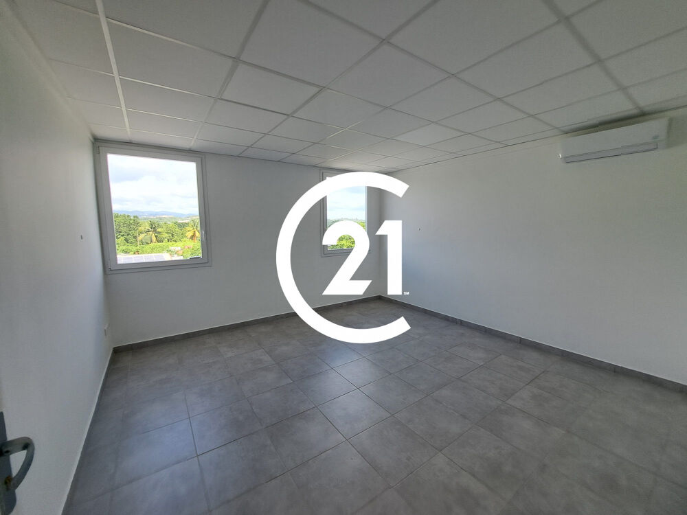   LE LAMENTIN - ZI Lézarde - Bureau comme neuf de 85 m² Le lamentin