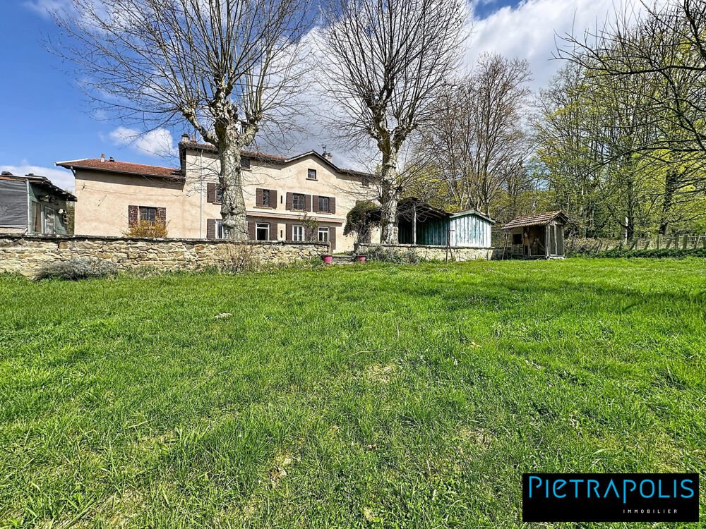Maison de 320m² à rénover sur une parcelle de 5249m2 et dépe