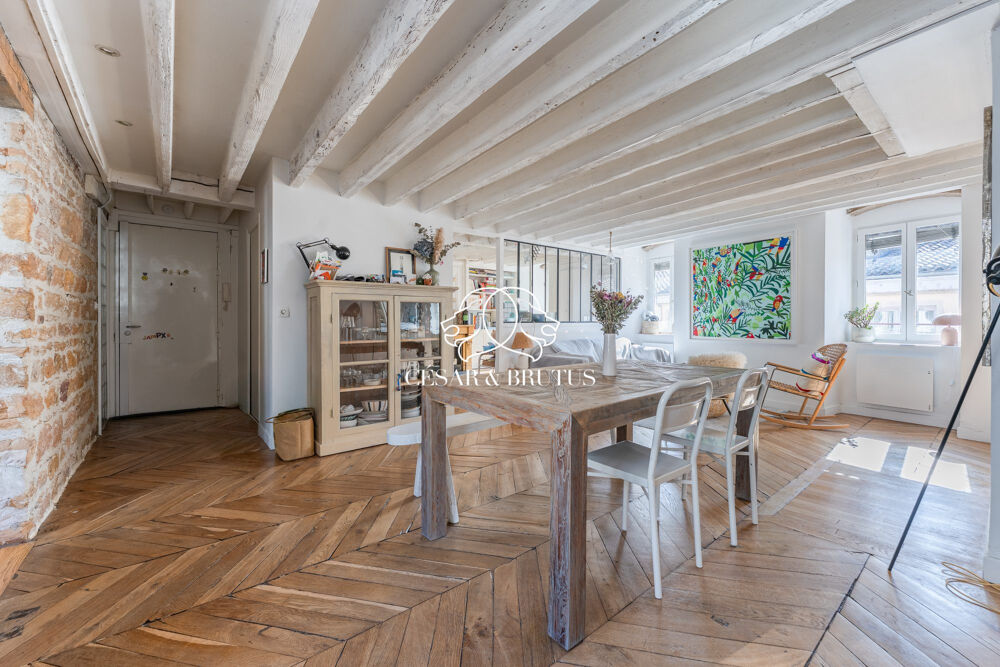 LYON 01 - Appartement T6 de 163 m² au dernier étage