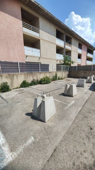  Parking / Garage  vendre 14 m