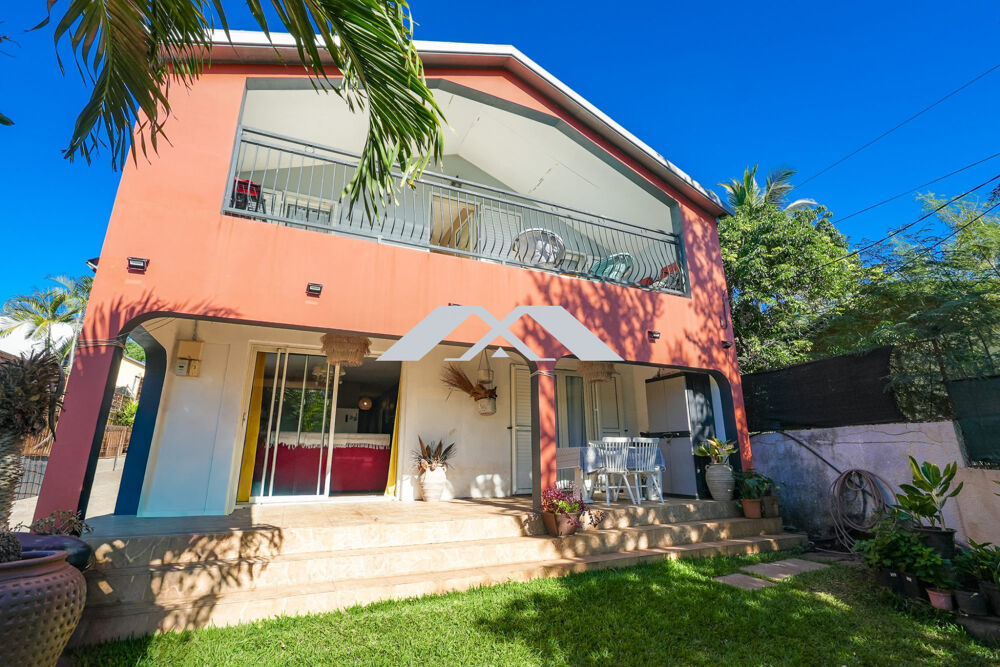 Maison 8 pièces 189 m² · à L'Étang-Salé · 189 m² · 803 985 €