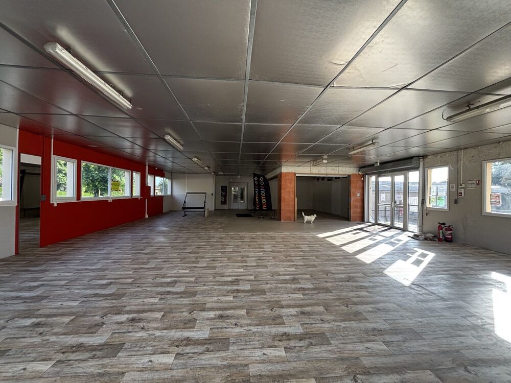   Local commercial à vendre situé à CHALUS - Emplacement strat? 