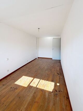  Maison à louer 4 pièces 84 m²