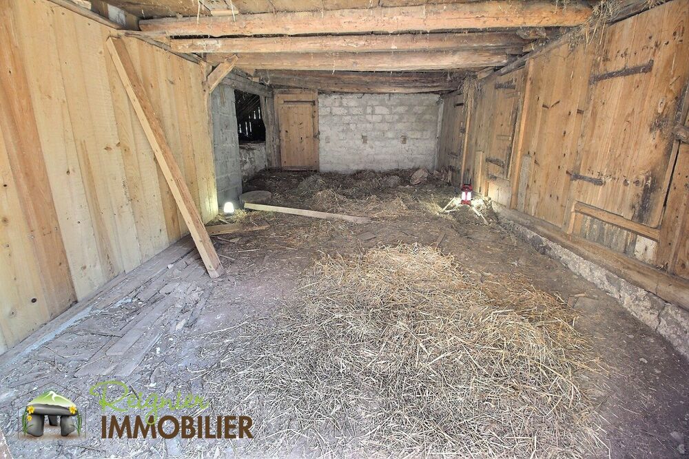 Vente Maison AUTHENTIQUE FERME SAVOYARDE À RÉNOVER – TERRAIN DE 1 612 m² La roche-sur-foron