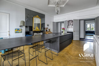  Appartement  vendre 7 pices 239 m