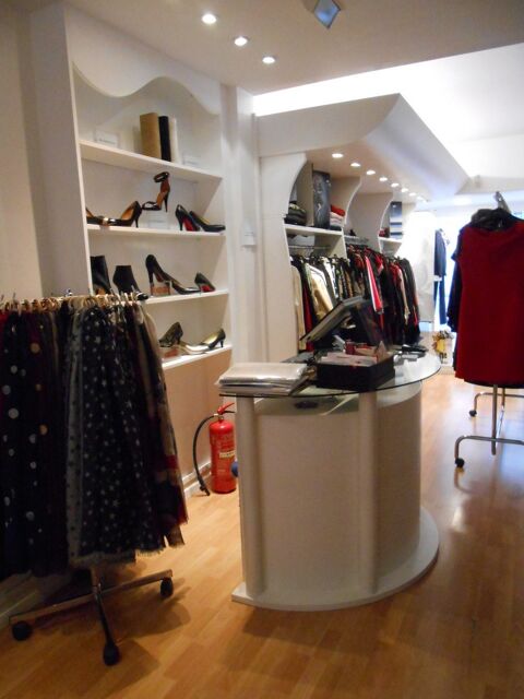   LOCATION d'un local commercial en HYPER-CENTRE de LIMOGES ! 