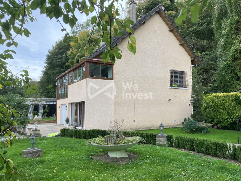MAISON ATYPIQUE AVEC JARDIN