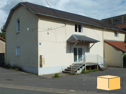 BATIMENT A USAGE COMMERCIAL OU PROFESSIONNEL 850 18200 Saint-amand-montrond