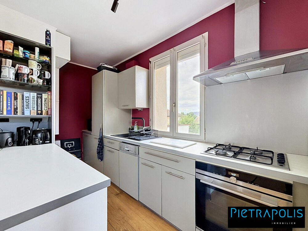 Vente Appartement À vendre – Appartement lumineux au dernier étage avec vue d? Neuville-sur-saône
