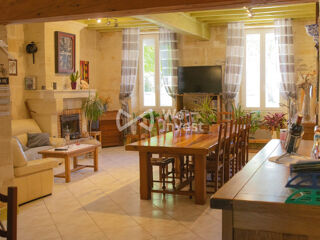  Maison à vendre 12 pièces 341 m²