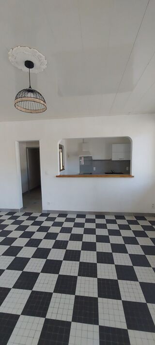 Appartement à louer 4 pièces 71 m²