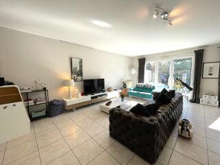  Maison à louer 6 pièces 165 m²