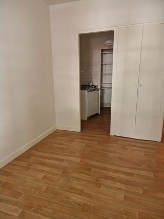  Appartement à louer 1 pièce 21 m²