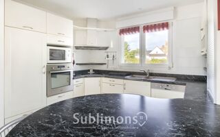  Maison  vendre 8 pices 160 m