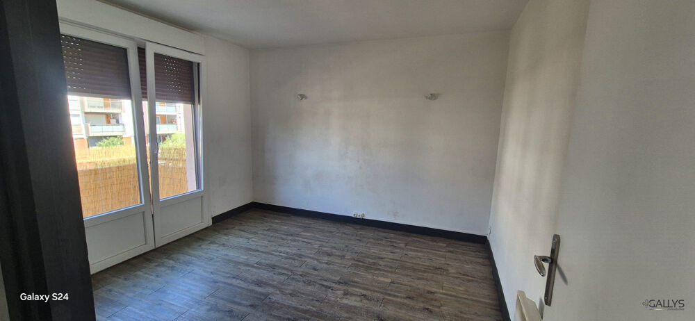 T3 de 73m² place de parking + double clim + nombreux rangements