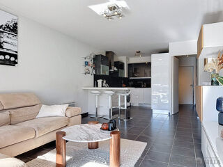 Vente Appartement Superbe appartement 3 pièces 67m² Nice , lumineux et garage Nice