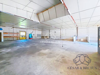  Parking / Garage à vendre 496 m² Saint-vincent