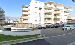  Parking / Garage à vendre 40 m² Saint-priest