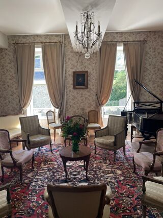  Propri�t�/ch�teau � vendre 14 pi�ces 393 m�