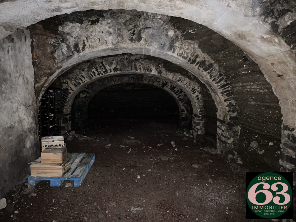 Vente Appartement Cave de 53 M2 en sous-sol pour stockage vin Clermont-ferrand