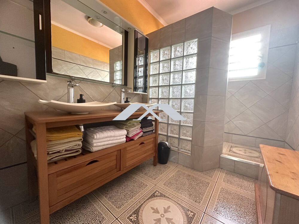 � vendre  Maison Petite-�le (97429)