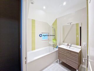  Maison � vendre 10 pi�ces 246 m�