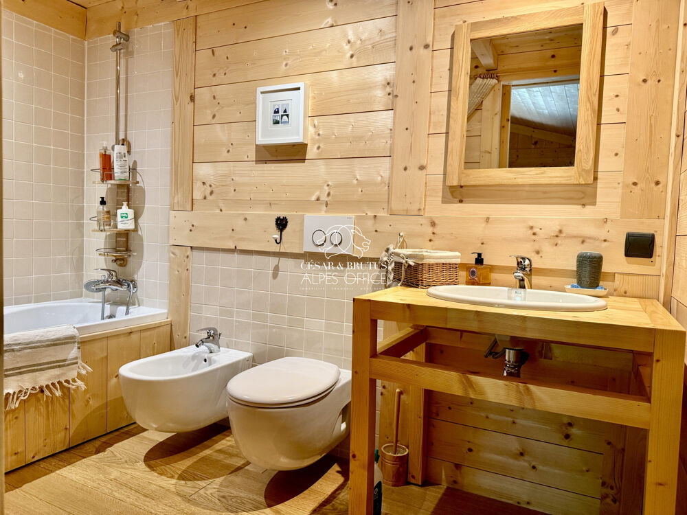 CHAMONIX, secteur Les Praz, chalet 7 pièces, 5 chambres, 159 m?