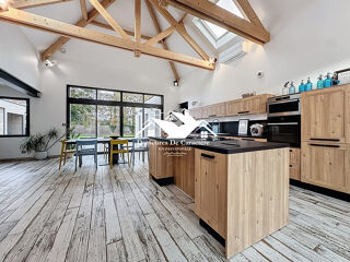  Maison  vendre 6 pices 210 m