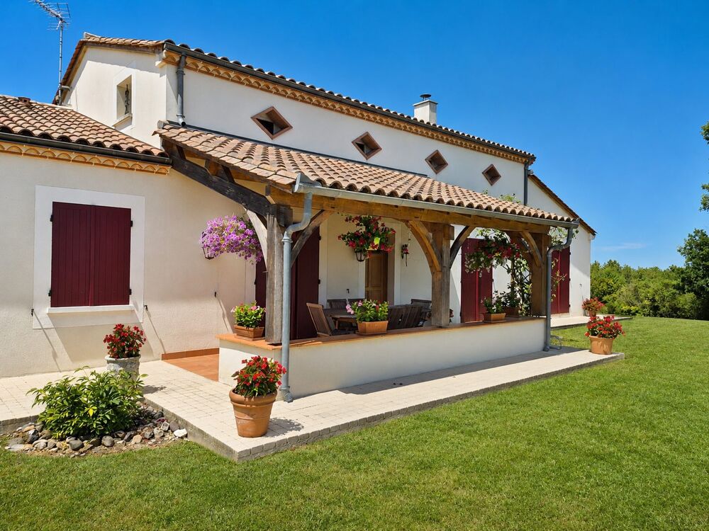Sublime maison esprit villa au calme dans la campagne