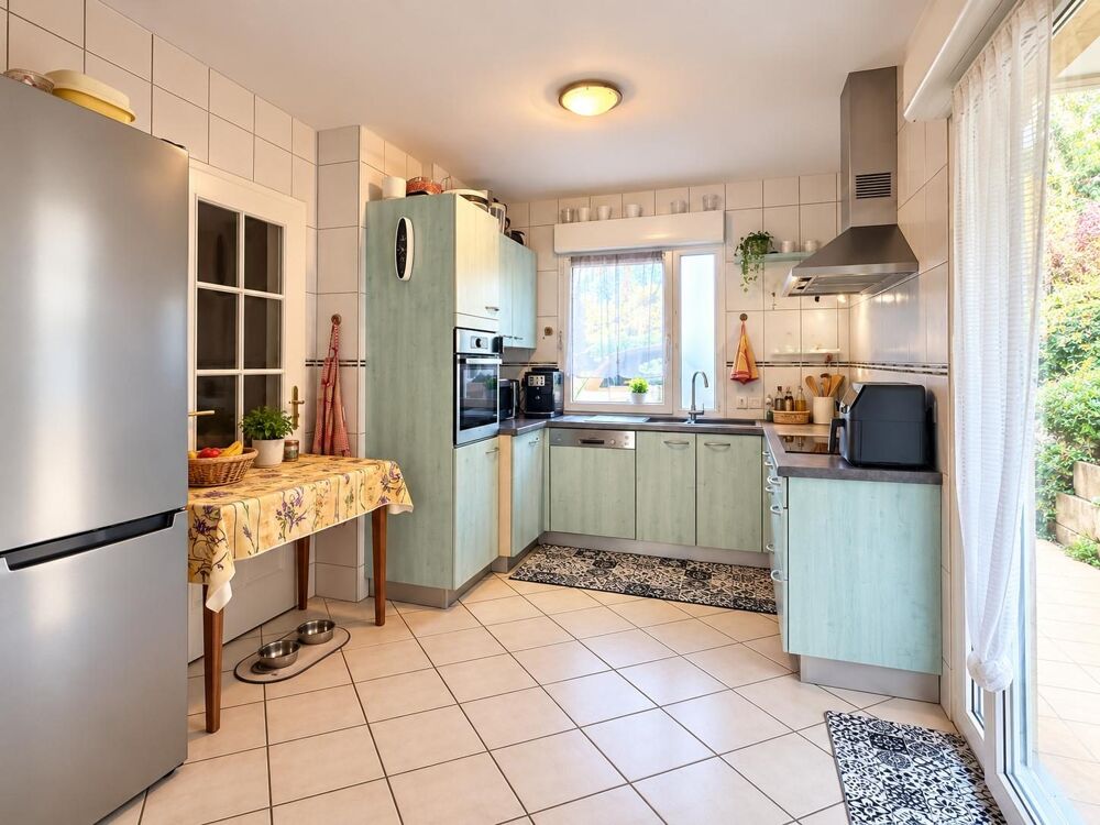 Vente Appartement En exclusivité – T4 de 104 m² en rez-de-jardin avec terrasse Annecy