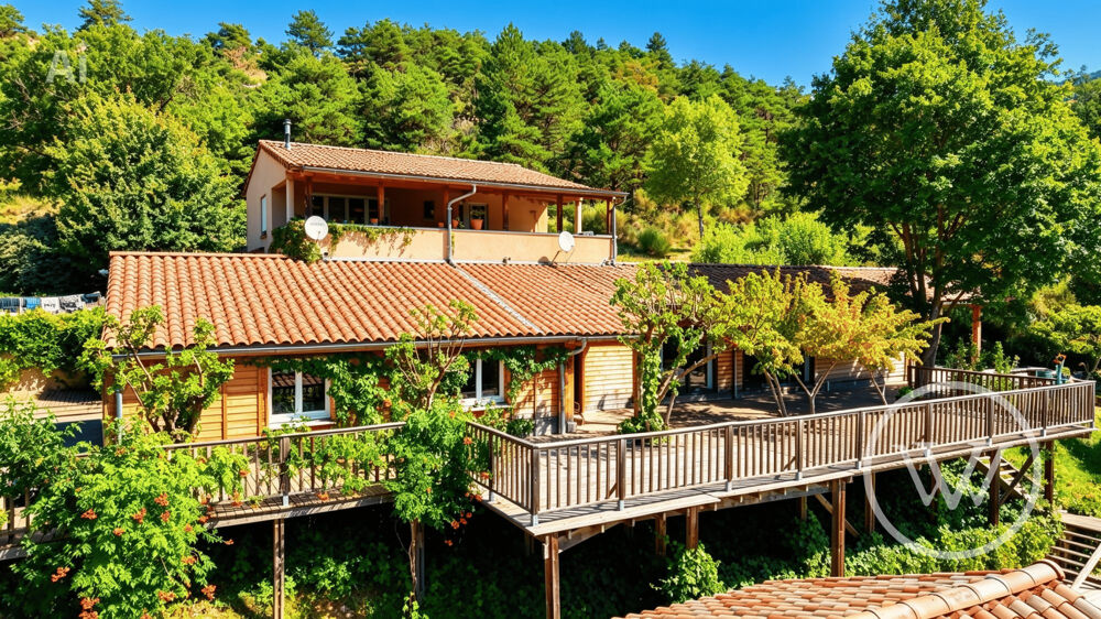 Maison 10 pièces 237 m² · à La Baume-Cornillane · 237 m² · 741 500 €