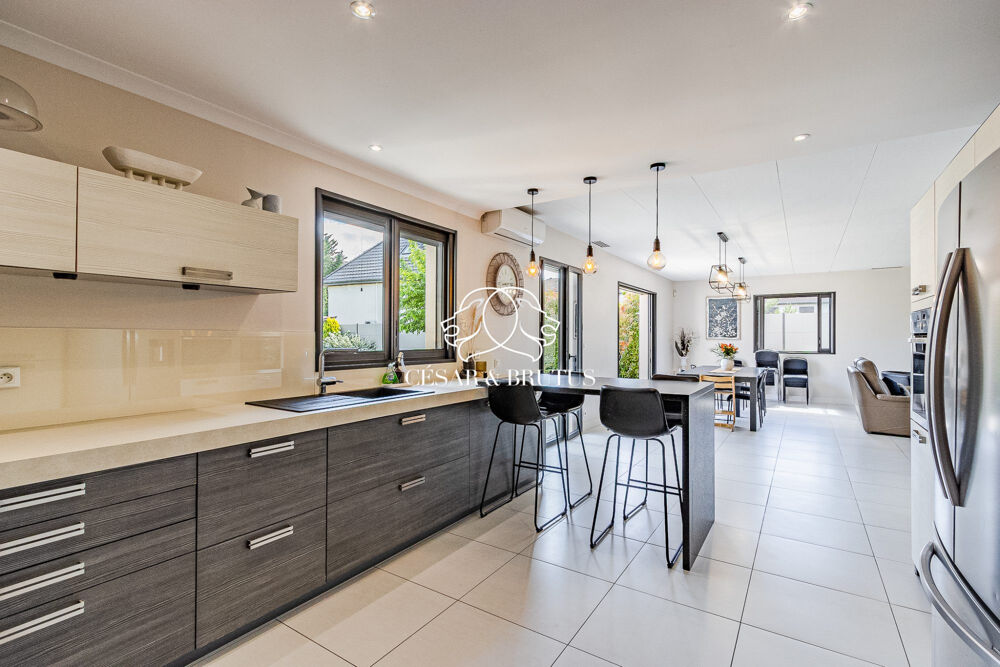 à vendre  Maison Rillieux-la-Pape (69140)