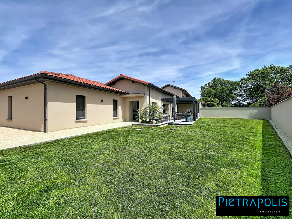 Maison familiale de standing  160 m²  4 chambres  Terr