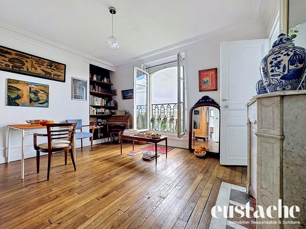 Vente Appartement Superbe 3 pièces au dernier étage avec balcon ! Paris 3
