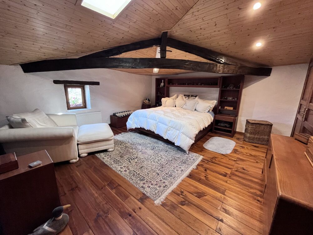 Vente Maison Ancienne ferme bien rénovée dans un endroit calme, à 5 minute Puysserampion