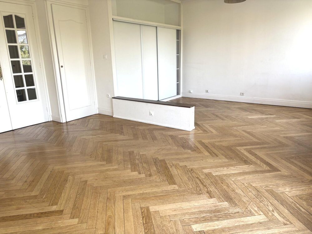 Appartement 3 pièces 79 m² · à Bron · 79 m² · 230 000 €