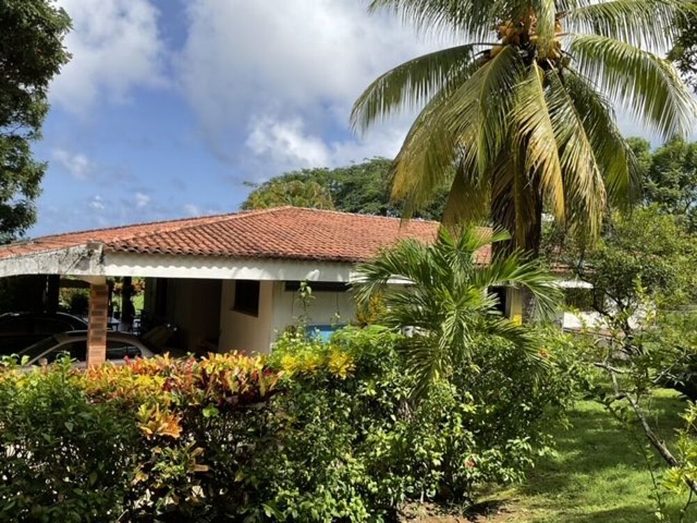 Maison 4 pièces 280 m² · à Sainte-Marie · 280 m² · 787 500 €