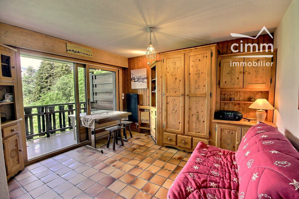 A VENDRE STUDIO + CAVE AUX PIEDS DE LA TELECABINE LES CARROZ D'A