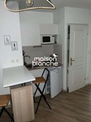  Appartement à louer 1 pièce 26 m²