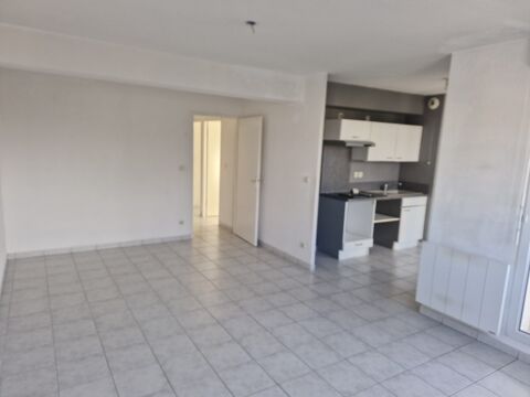   APPARTEMENT RDC Appartement - 3 pi�ce(s) - 63 m�